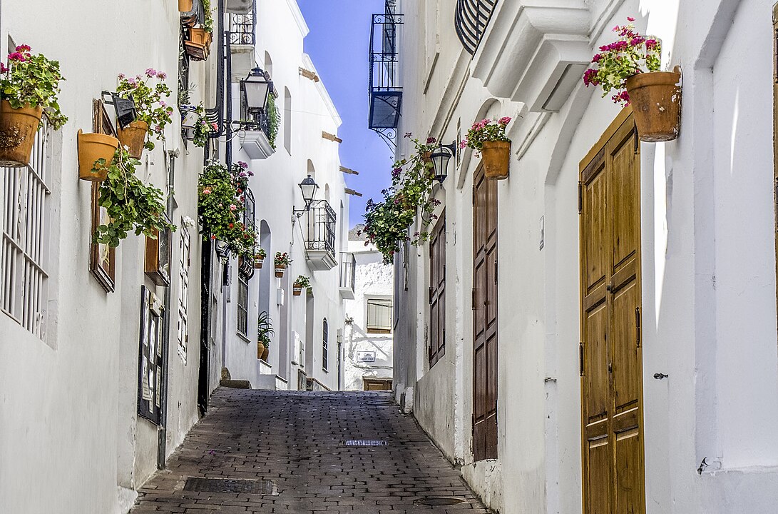 Mojácar, ses maisons blanchies à la chaux et ses rues étroites lui ont valu d'être reconnu comme l'un des plus beaux villages d'Espagne